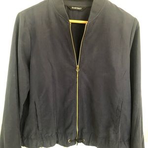 Ellen tracy light weight bomber jacket.  Size removed but it’s size 6.  Lt blue